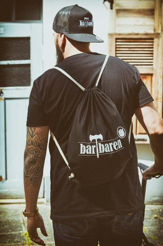 bartbaren-turnbeutel bartbaren turnbeutel Die Kulttasche als täglicher Wegbegleiter.